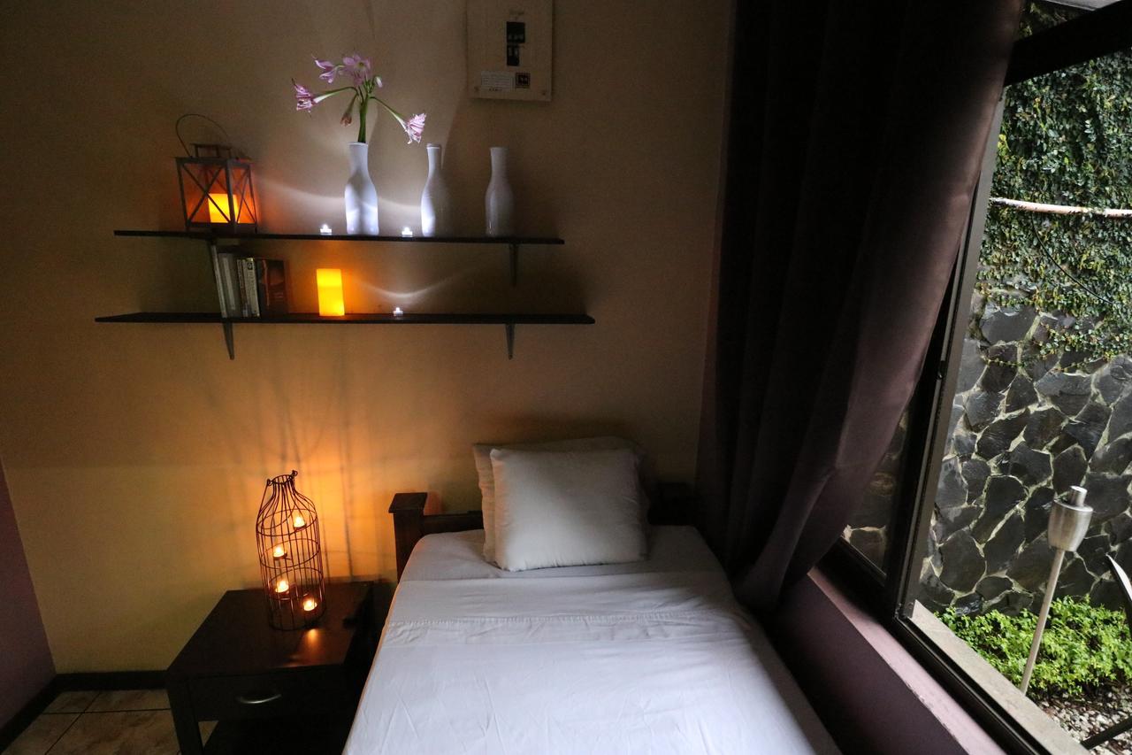 Hotel Casa Aura Cartago Kültér fotó